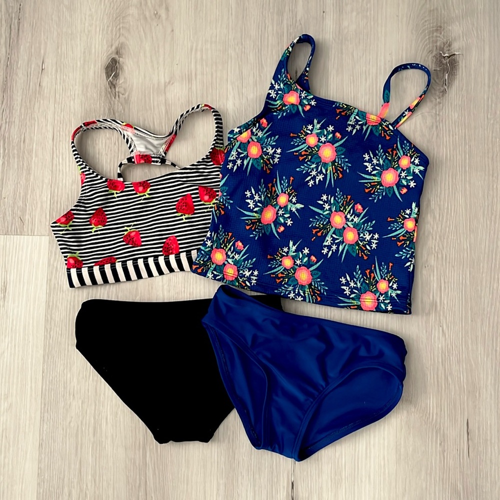 Pair of girls Cat & Jack two-piece swimsuits size 6/6X EUC